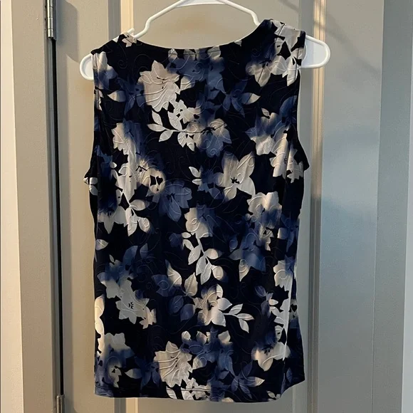 JM Collection Navy and White Floral Tank Top - Picture 2 of 5